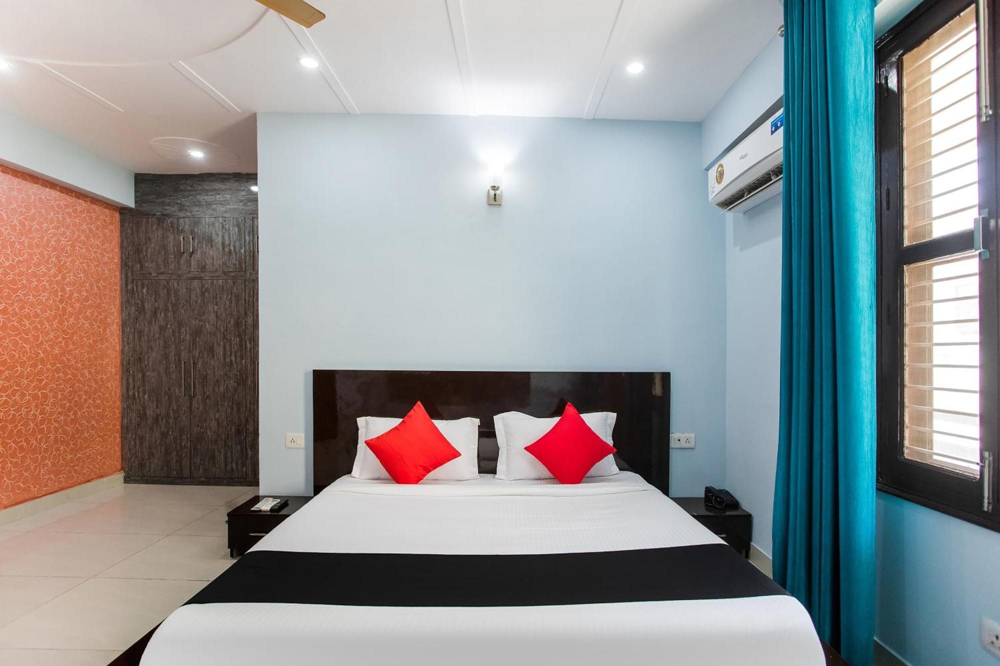 Capital O Harish Residency Hotel Gurgáon Kültér fotó